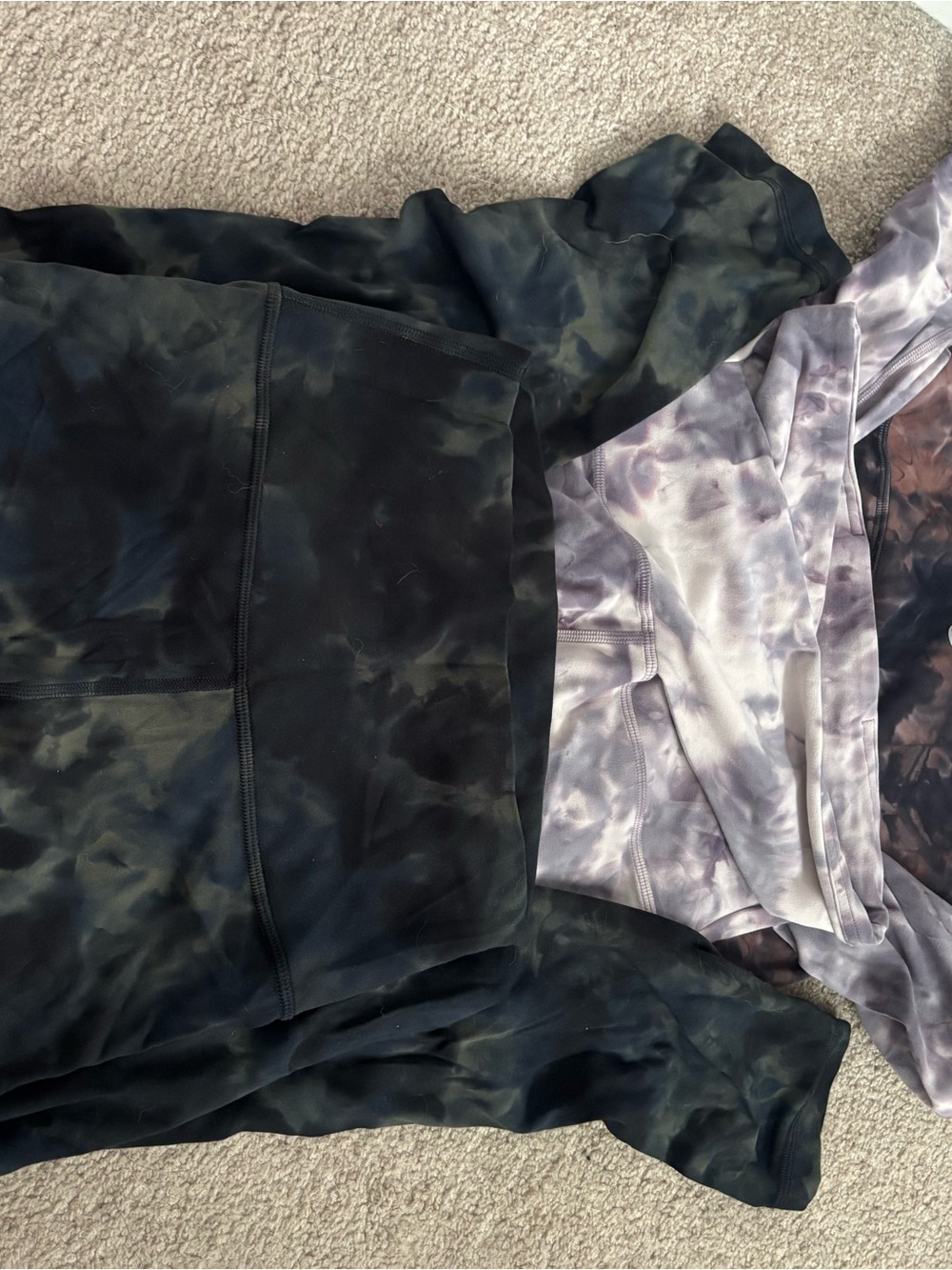 lululemon athletica Tie-Dye Leggings in Black and Light Gray